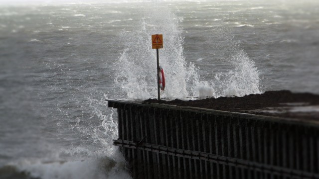 Blåsig dag på stranden i Ystad